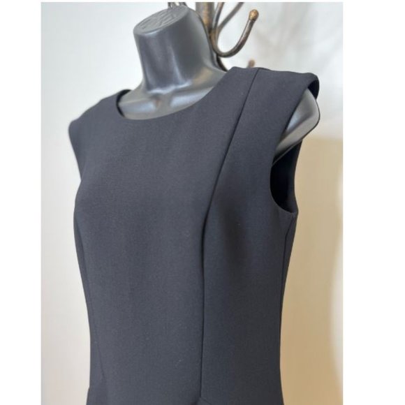 H&M Womens Stretch Fit & Flare Dress Round Neck Sleeveless Size 8 Black - Picture 2 of 5